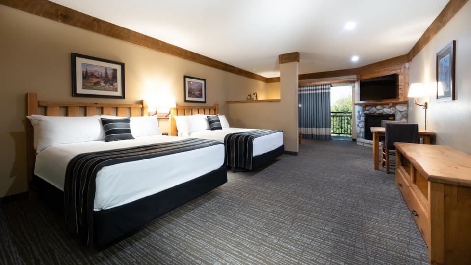 Family Fireplace Suite