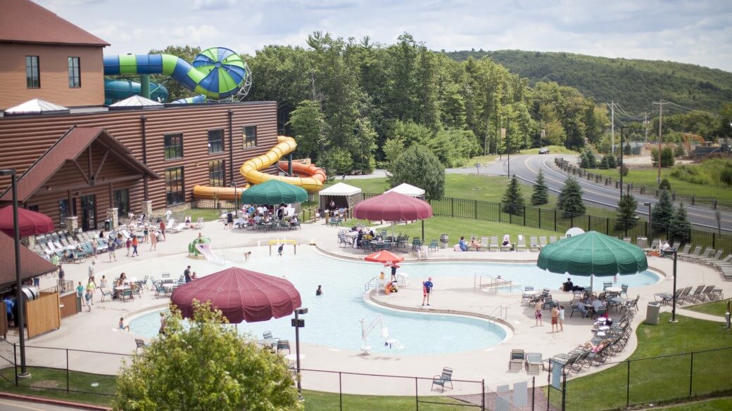 indoor-water-park-resort-poconos-resort-great-wolf-lodge