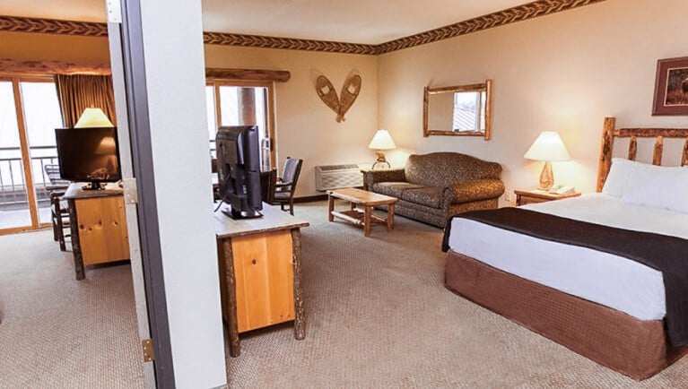 The Royal Bear Suite