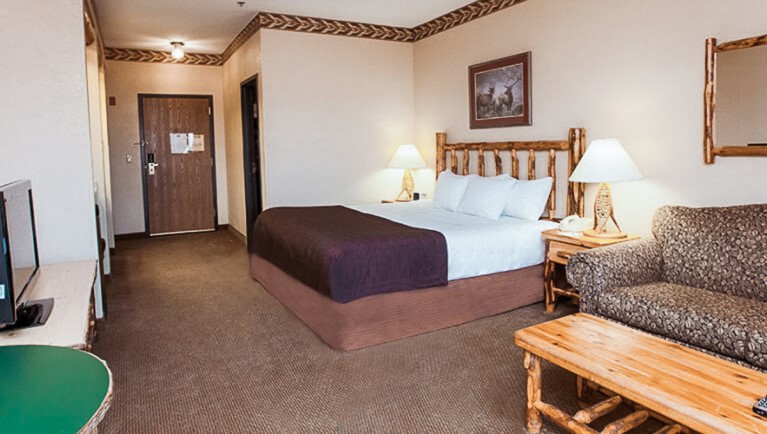 The Luxury King Suite