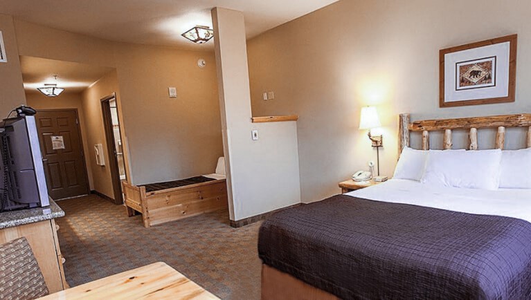 The Queen Daybed Suite