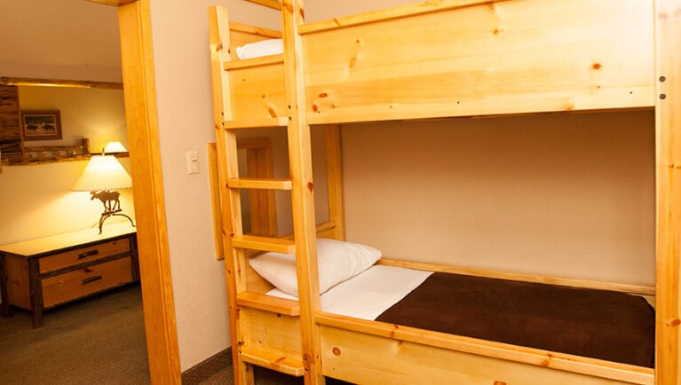 The bunk beds in the cabin in the KidCabin Suite