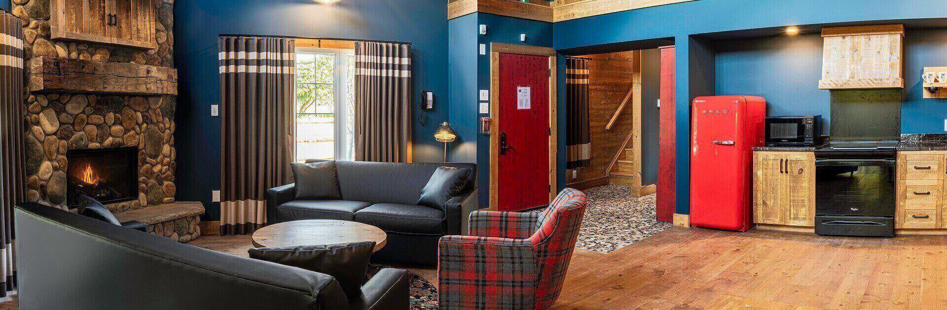 The living area of a Timber Wolf Cottage a Great Wolf Lodge indoor water park and resort in Niagara Falls, ON.