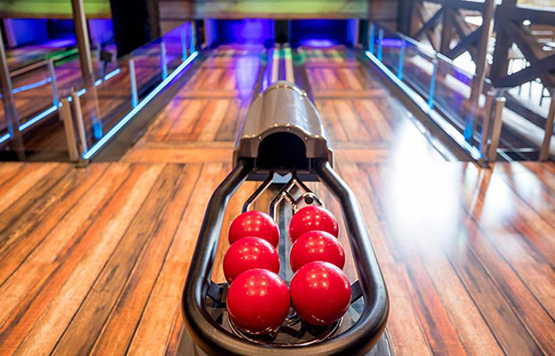 Bowling at Great Wolf