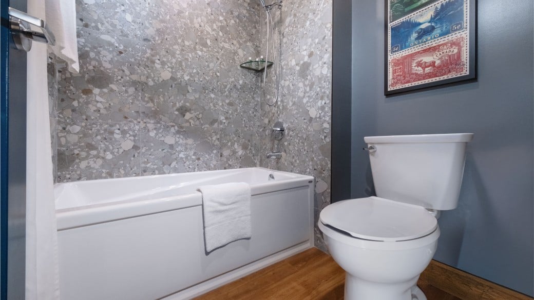 Bathroom in Deluxe Kid Kamp Suite