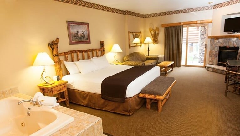 The Whirlpool Fireplace Suite