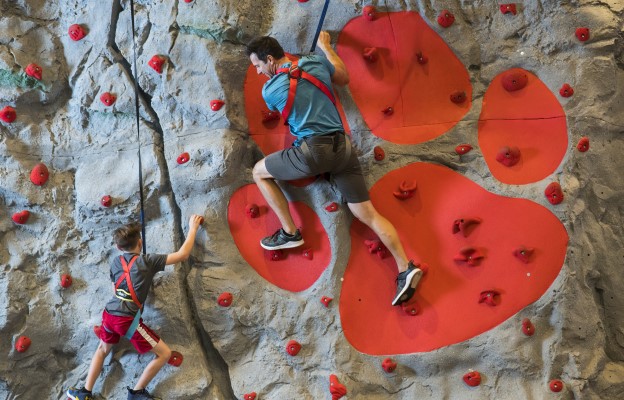 Great Wolf Lodge Climbing Wall