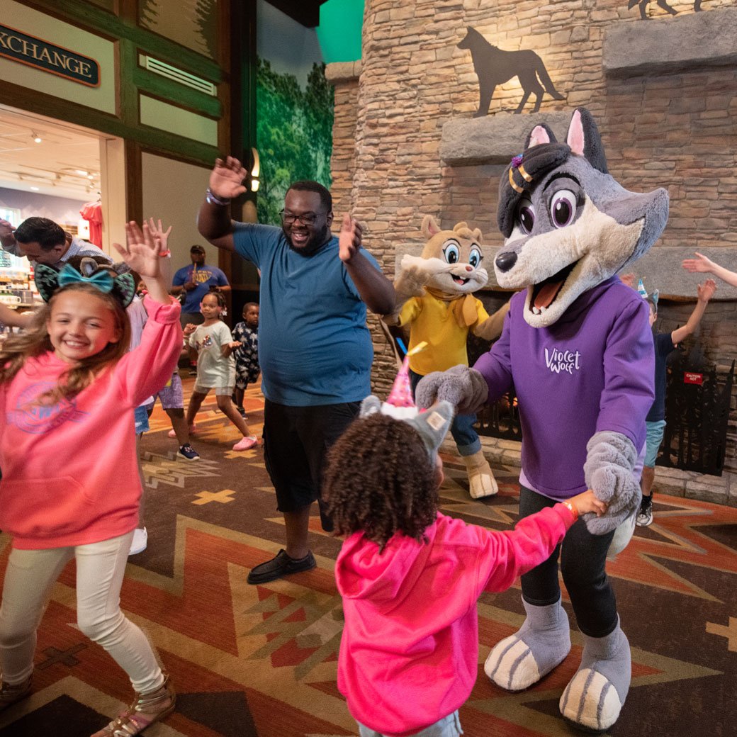 Kids dancing during Snowland party