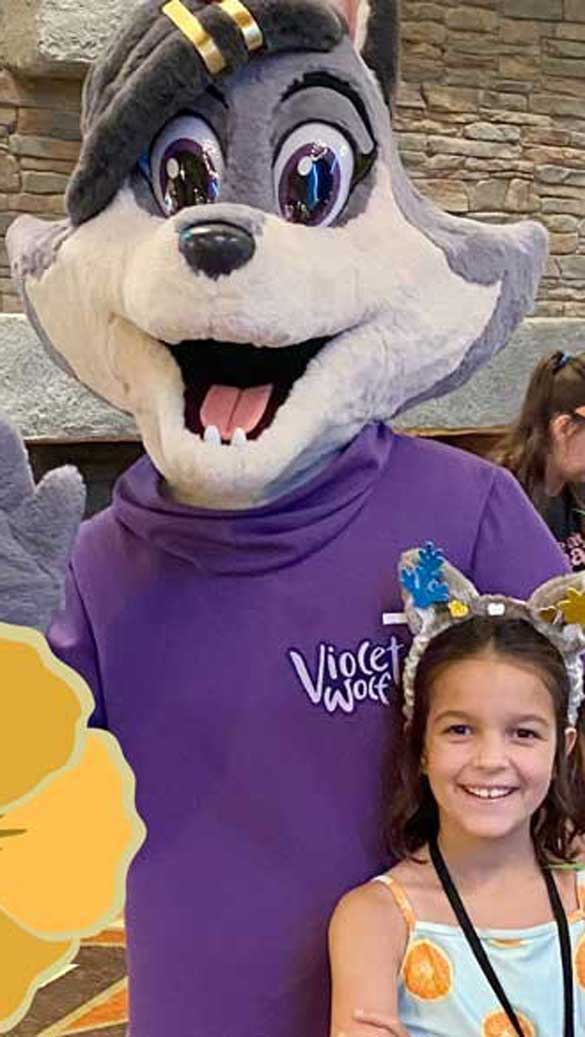 Little girl wearing wolf ear with Violet character