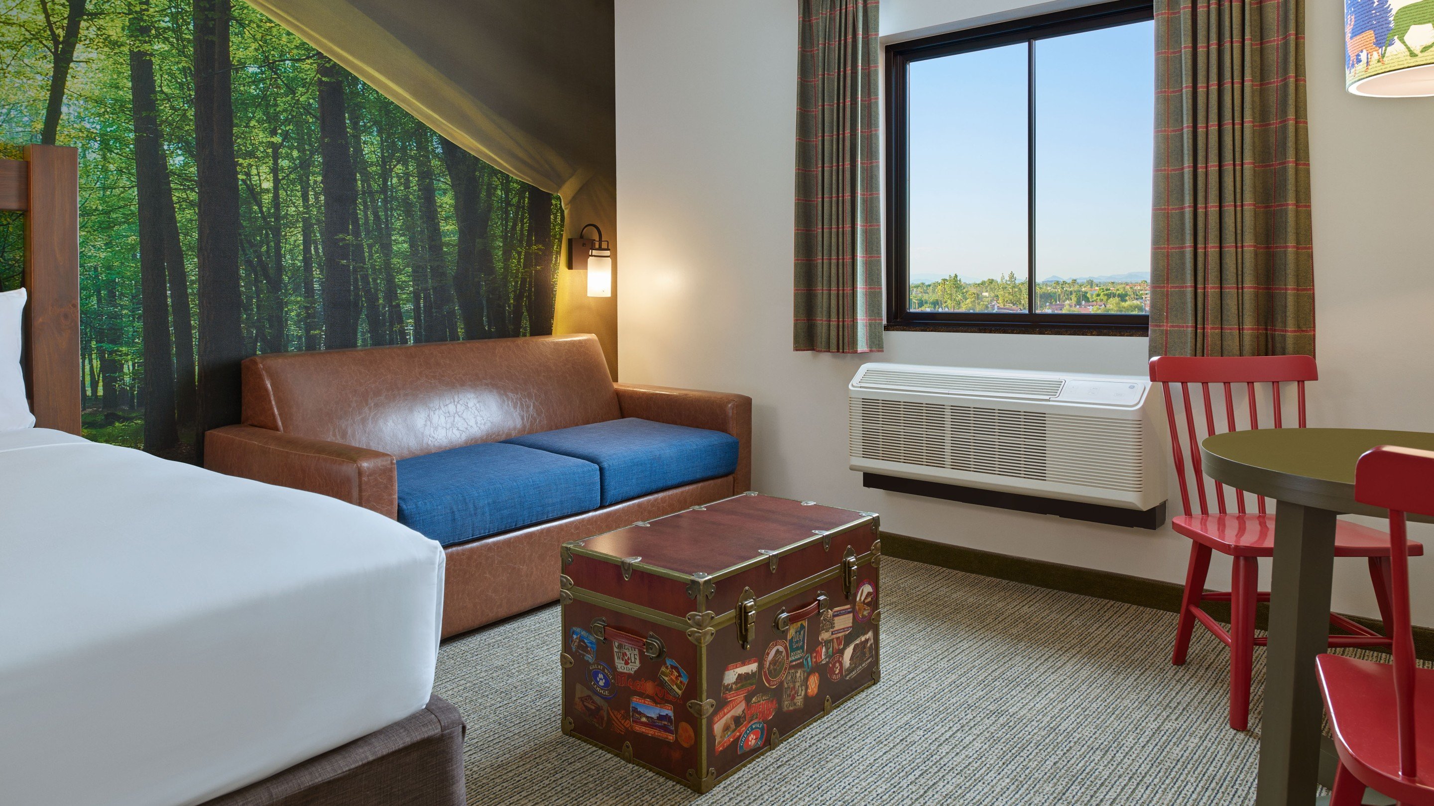 Sitting area in the Family Wolf Den suite