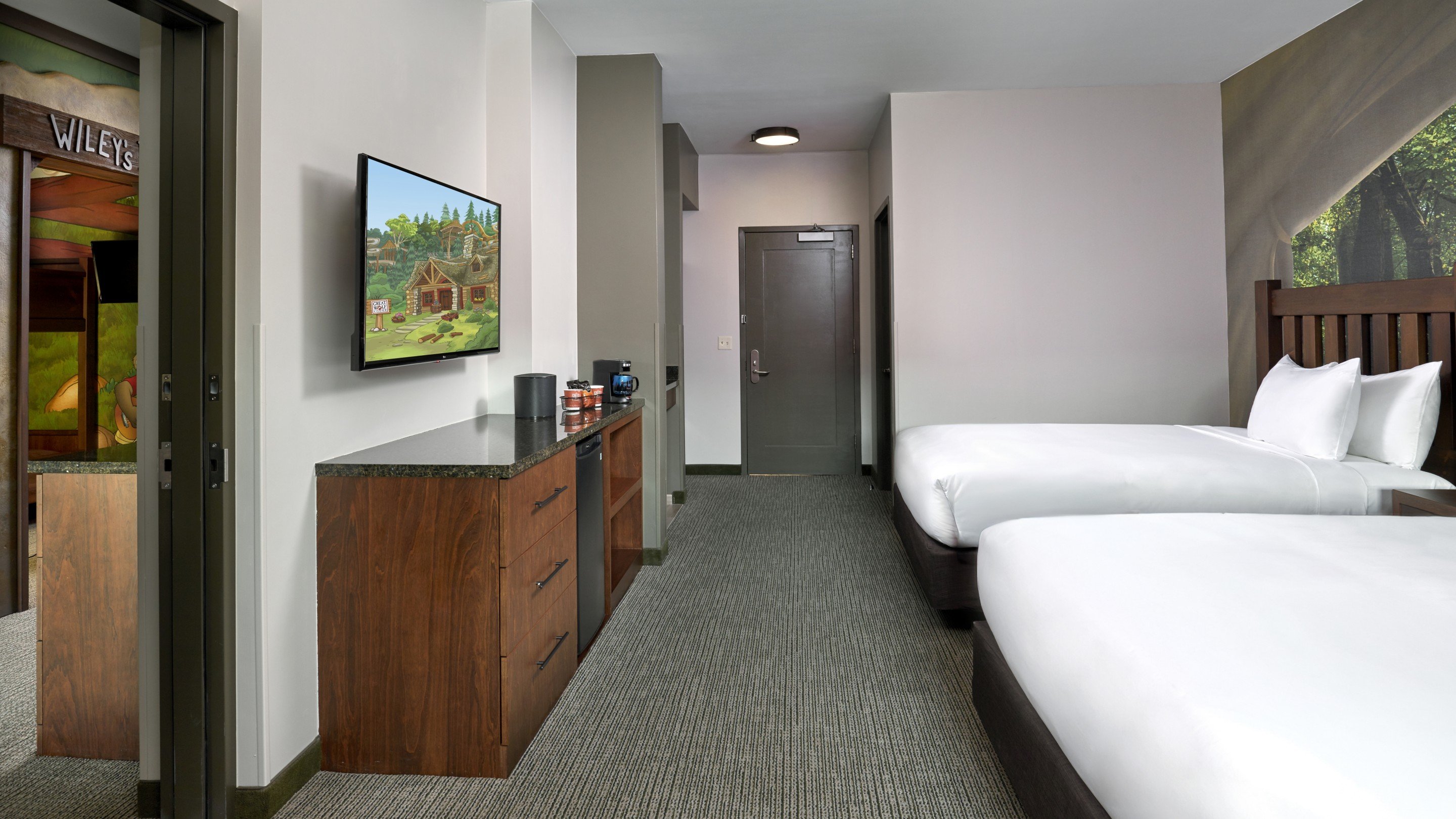 The Deluxe Wolf Den Suite