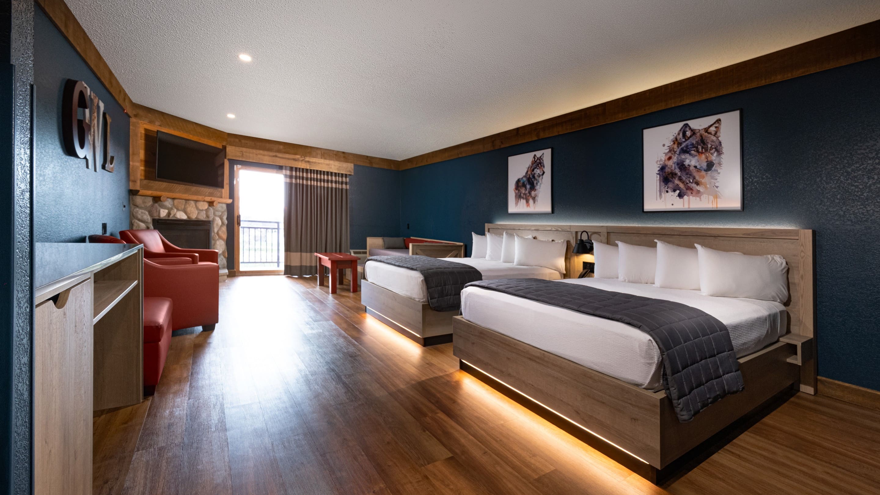 Queen beds in Superior Family Sutie