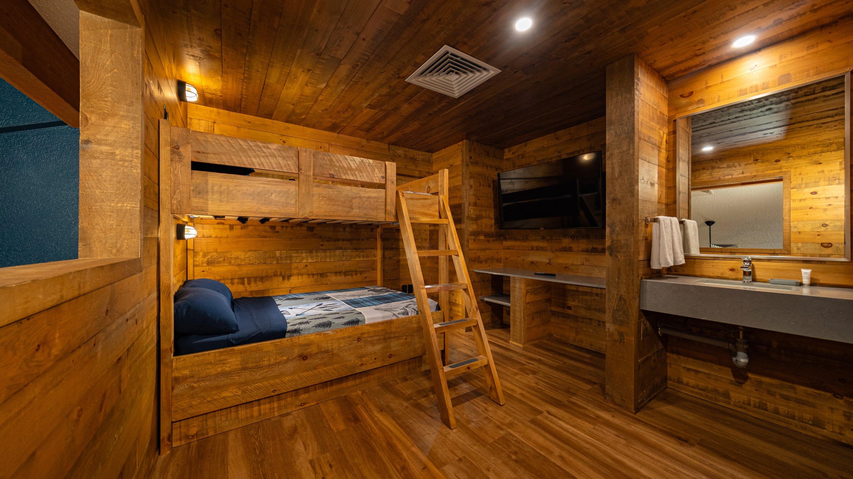 Bunk Beds in the Woodland Loft suite