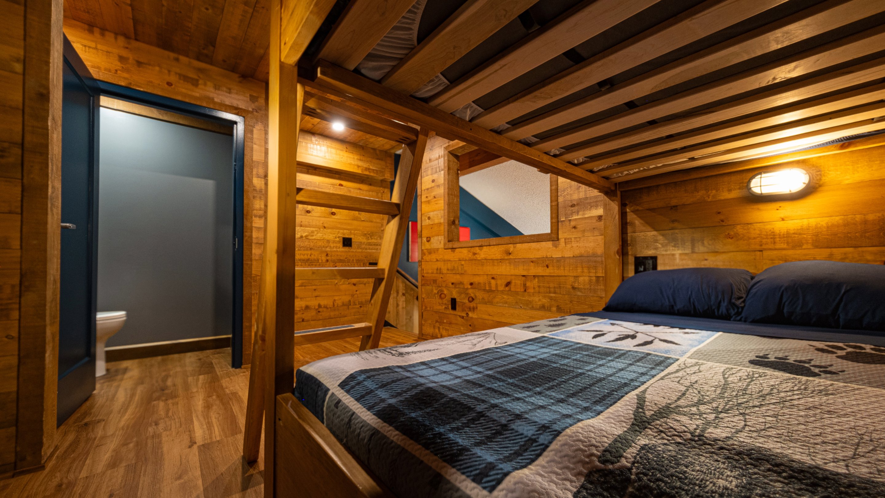 Another view of the bunkbeds in the Woodland Loft Suite