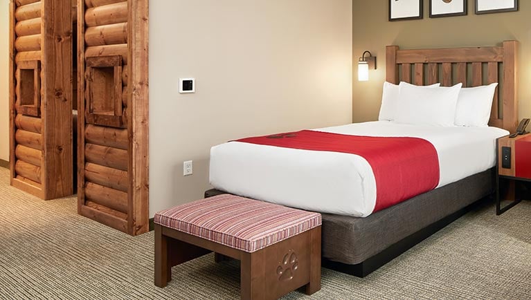 gwl_manteca_kidcabin_suite_bed.jpg