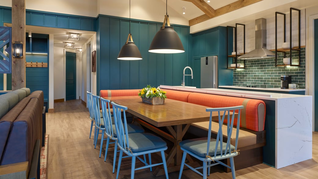 Dining area of woodland villa in poconos