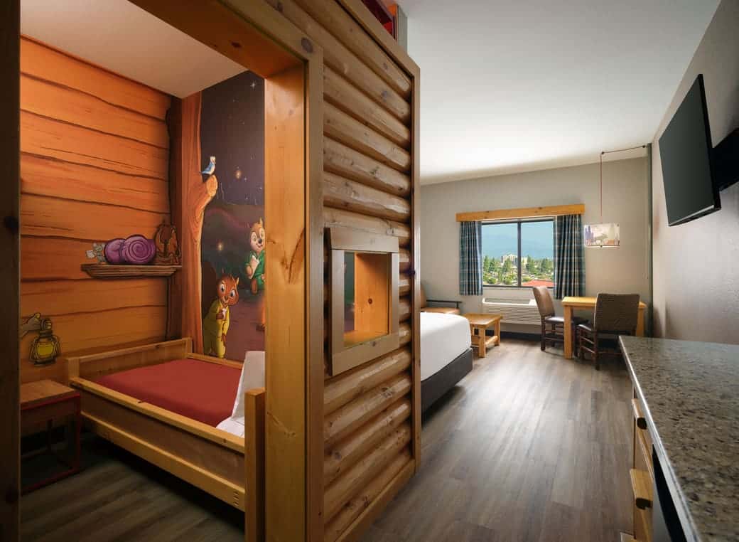 The beds in the cabin in the KidCabin Suite (Acc Bathtub)