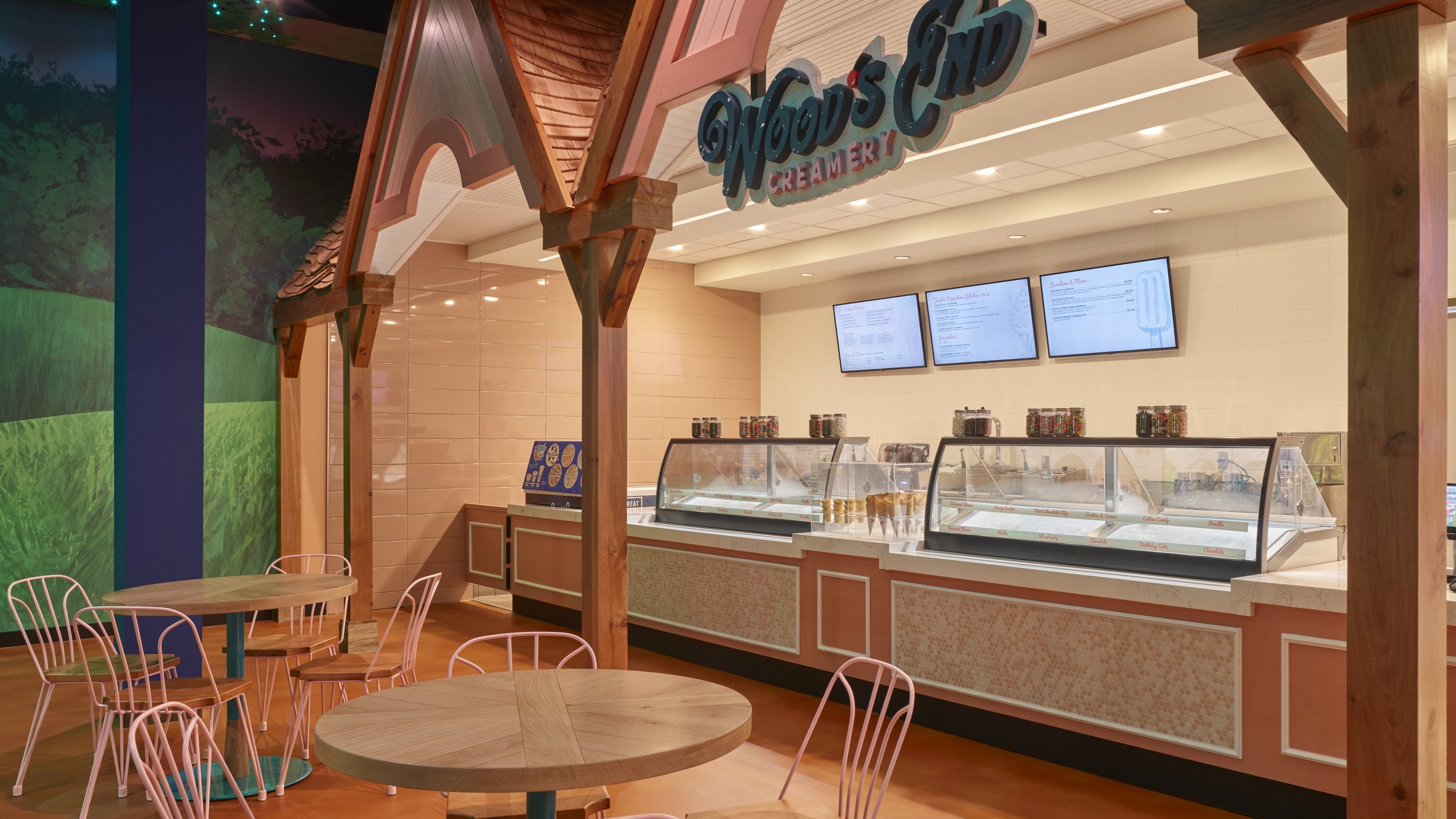 Store front of Wood's end creamery