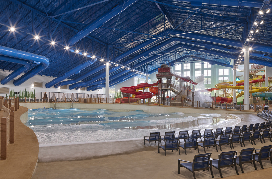 Maryland indoor water park pool area