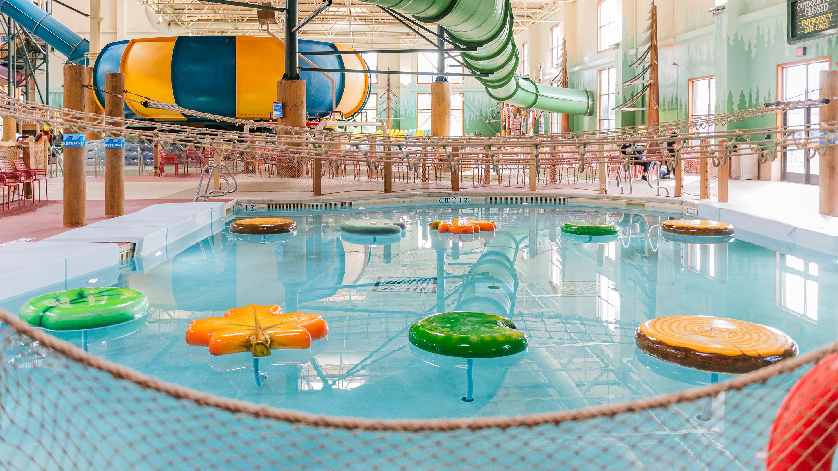 Great Wolf Lodge, Captivate Photo