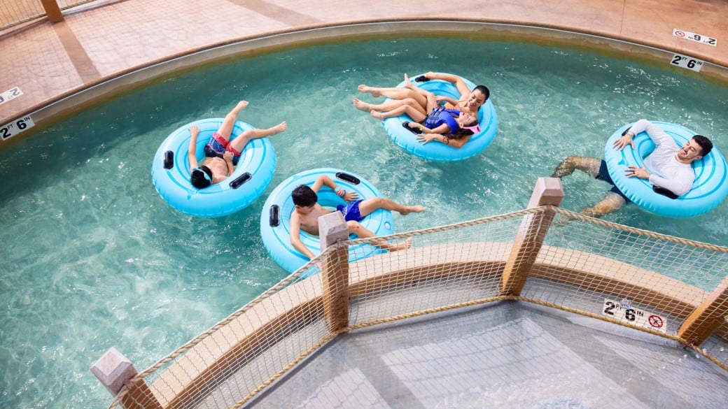 Family enjoying in GWR Lazy River Pool