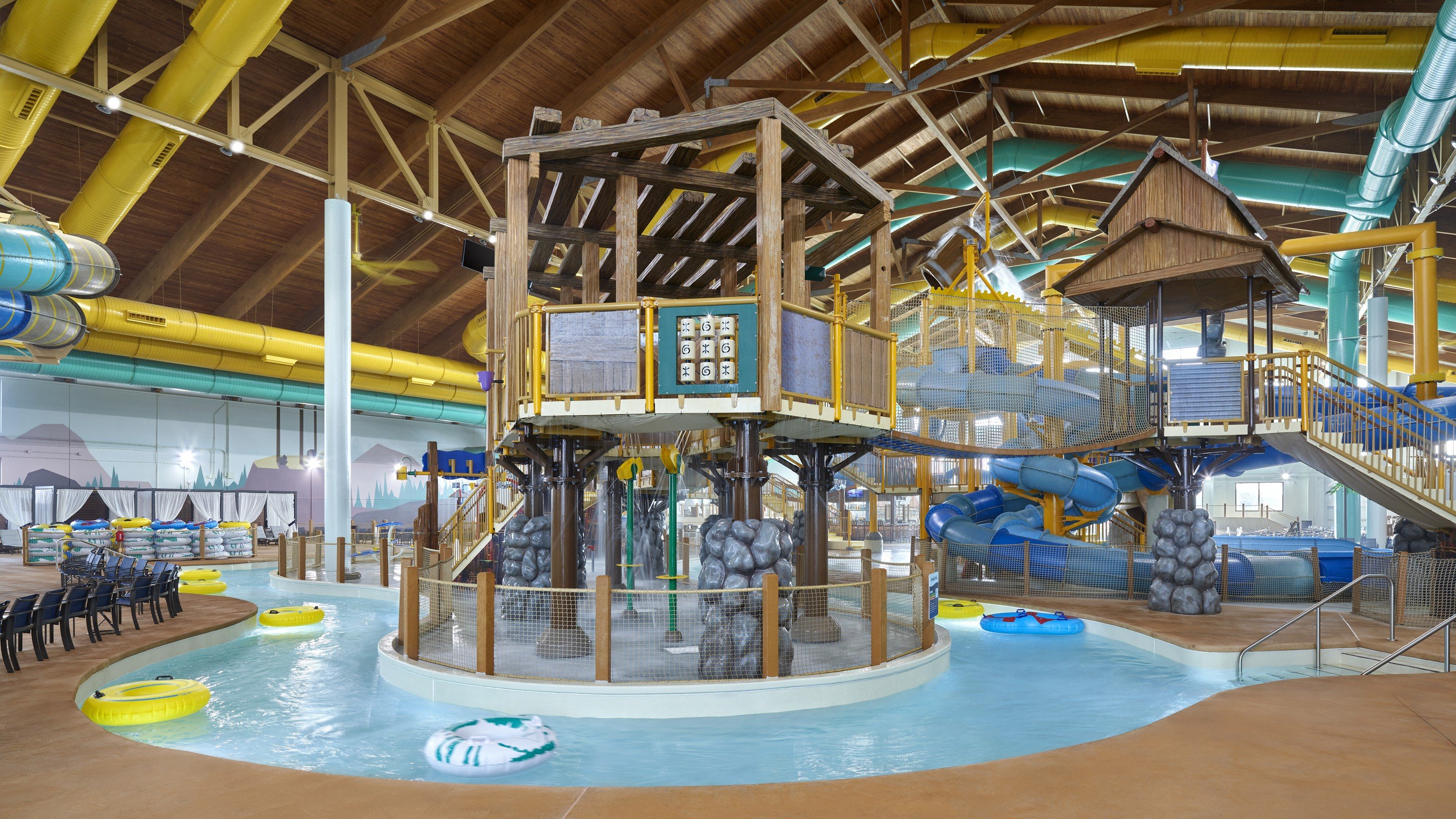 wide shot of lazy river bend portion