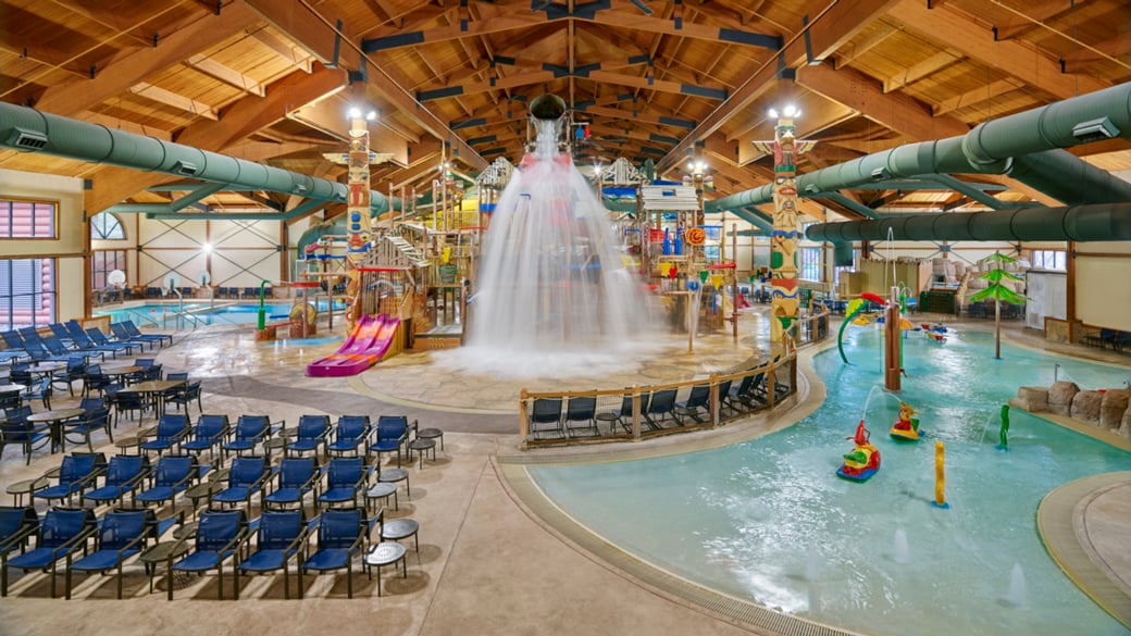 Over view of Traverse-City Great Wolf Lodge Indoor waterpark