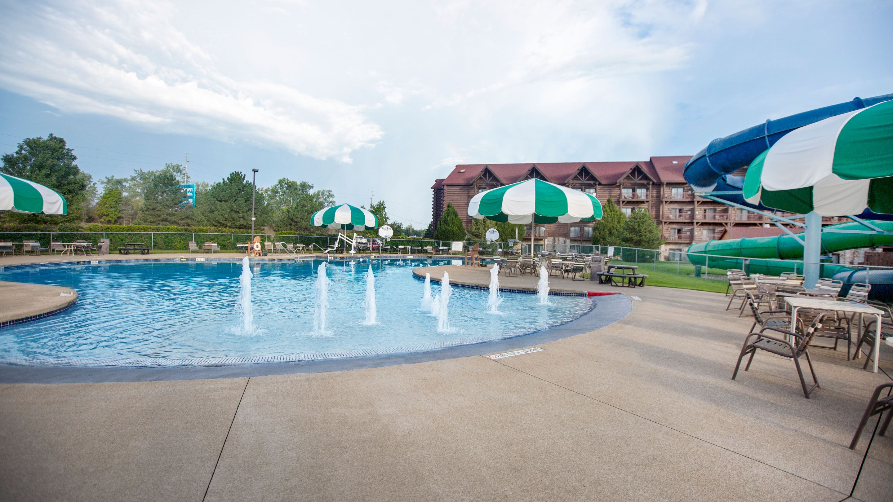 outdoor pool in Sandusky Ohio